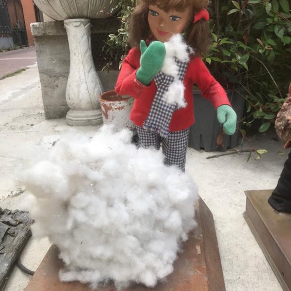 La Jeune Fille et le bonhomme de neige