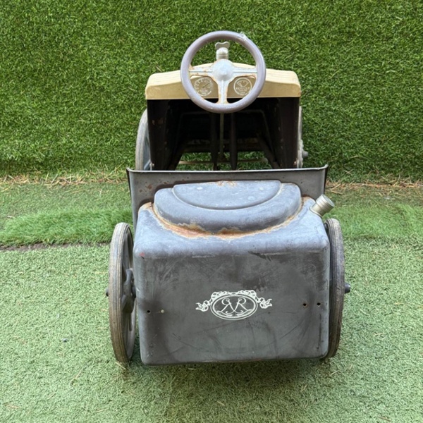 Voiture &agrave; p&eacute;dales Renault noire 3