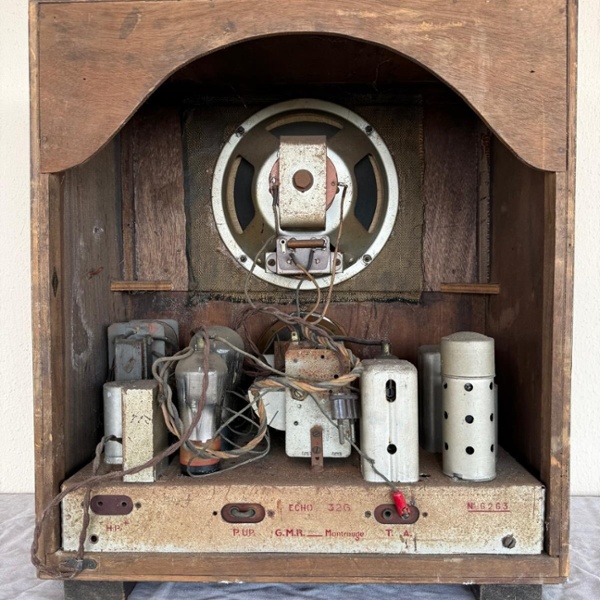 Poste de radio ancien GMR