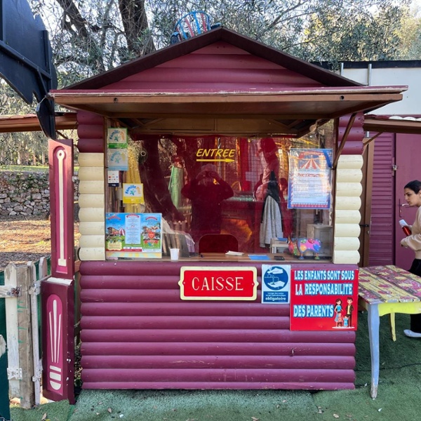 Cabane Caisse