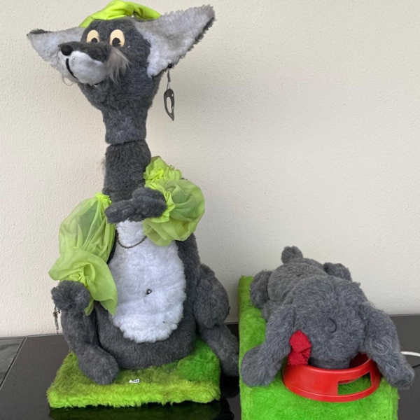 Le loup et le chien