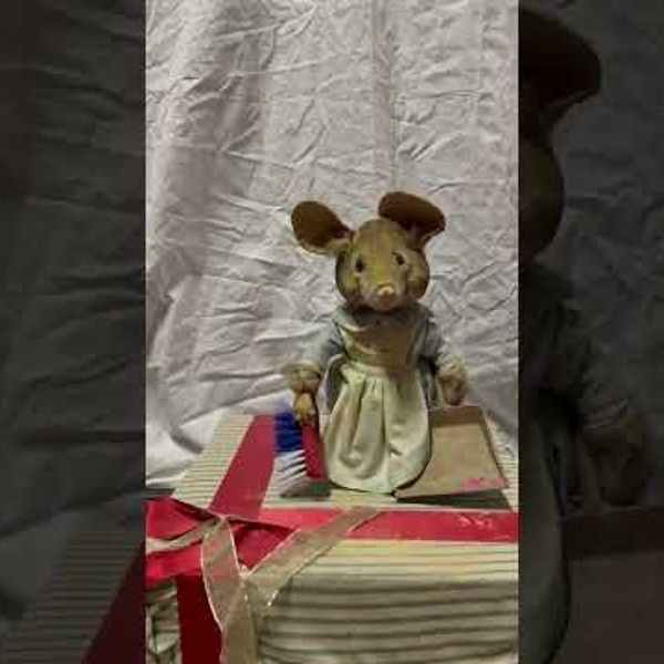 Souris sur Cadeau (vid&eacute;o)