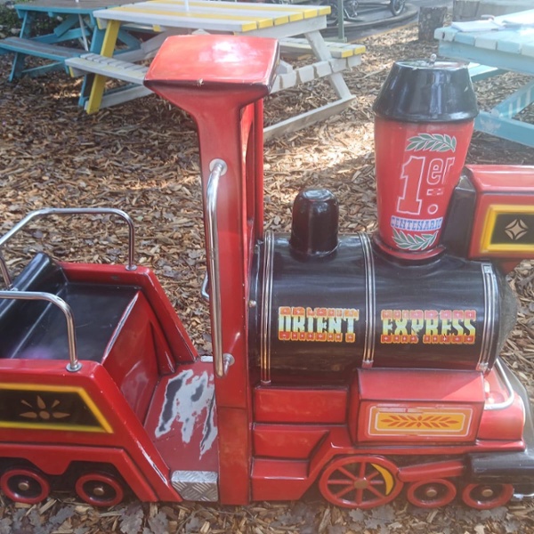 Le Train Express rouge 1